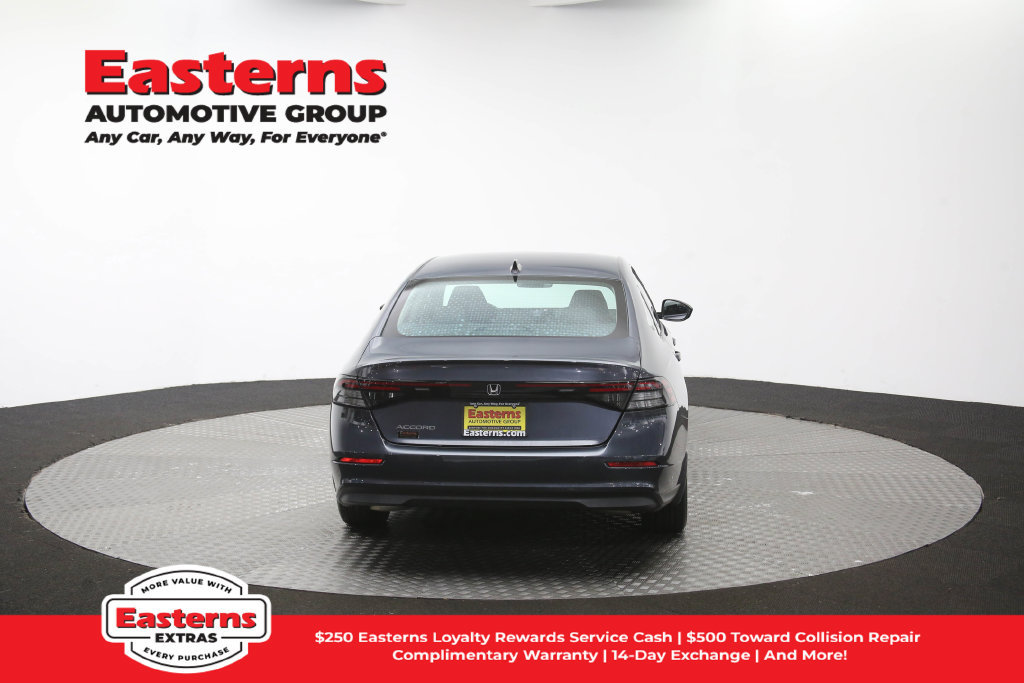 Used 2023 Honda Accord EX image 38