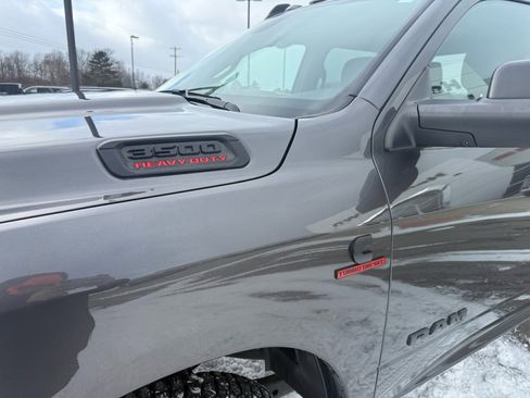 Used 2022 RAM 3500 Big Horn w/ Night Edition image 9