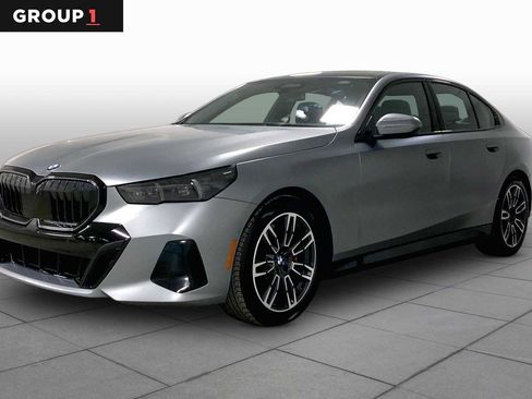 Certified 2024 BMW 540i xDrive w/ Premium Package AWD/4WD image 1