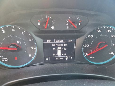 Used 2018 Chevrolet Equinox LT image 23