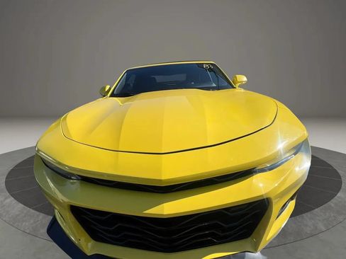 Used 2018 Chevrolet Camaro LT w/ RS Package RWD image 2