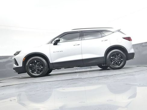 Used 2021 Chevrolet Blazer LT FWD image 35