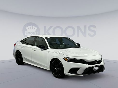 Used 2023 Honda Civic Sport image 10