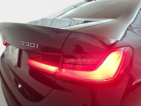 Used 2019 BMW 330i xDrive Sedan w/ Convenience Package AWD/4WD image 34