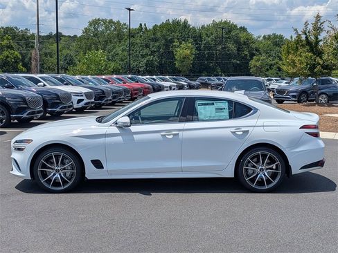 Used 2026 Genesis G70 2.5T image 4