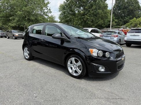 Used 2016 Chevrolet Sonic LTZ FWD image 4
