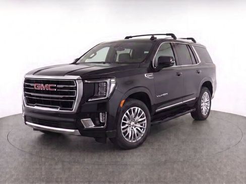 Used 2023 GMC Yukon SLT AWD/4WD image 7