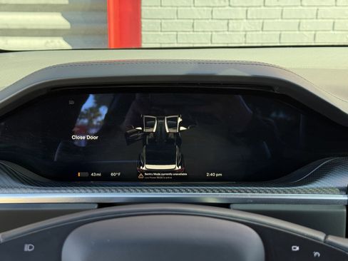 Used 2022 Tesla Model X Plaid image 20