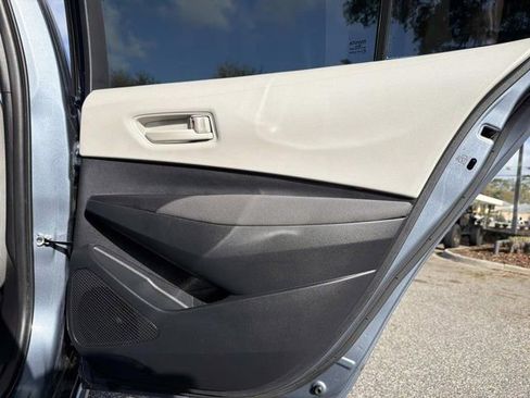 Certified 2025 Toyota Corolla LE image 18