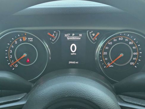 Used 2021 Jeep Gladiator Sport w/ Trailer Tow Package image 28