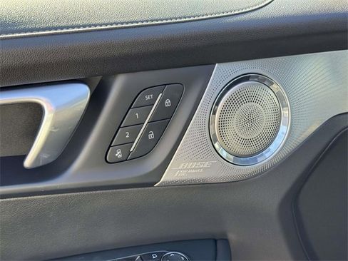 Used 2025 Buick Enclave Avenir w/ Super Cruise Package image 24