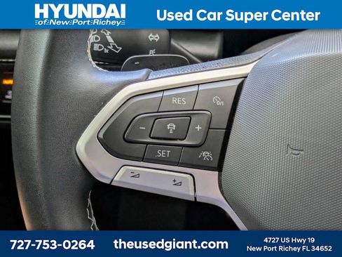 Used 2024 Volkswagen Atlas SE FWD image 34