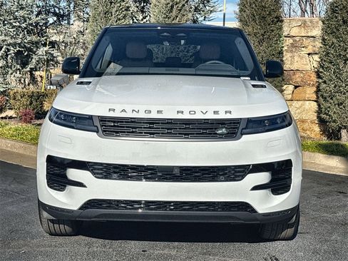 Used 2025 Land Rover Range Rover Sport Dynamic SE image 8