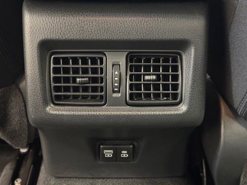 Used 2025 Toyota Camry LE FWD image 17