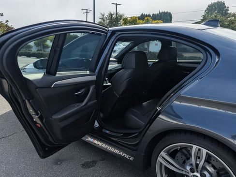 Used 2013 BMW M5 Sedan 4D image 46