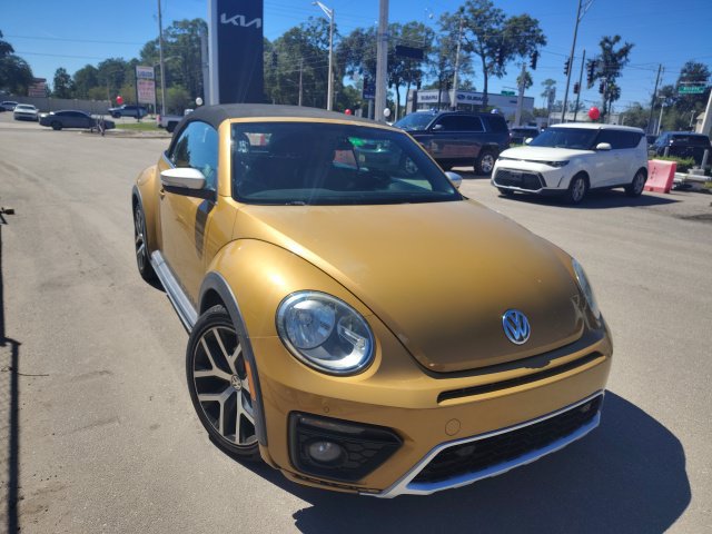 Used 2017 Volkswagen Beetle 1.8T Dune FWD image 1