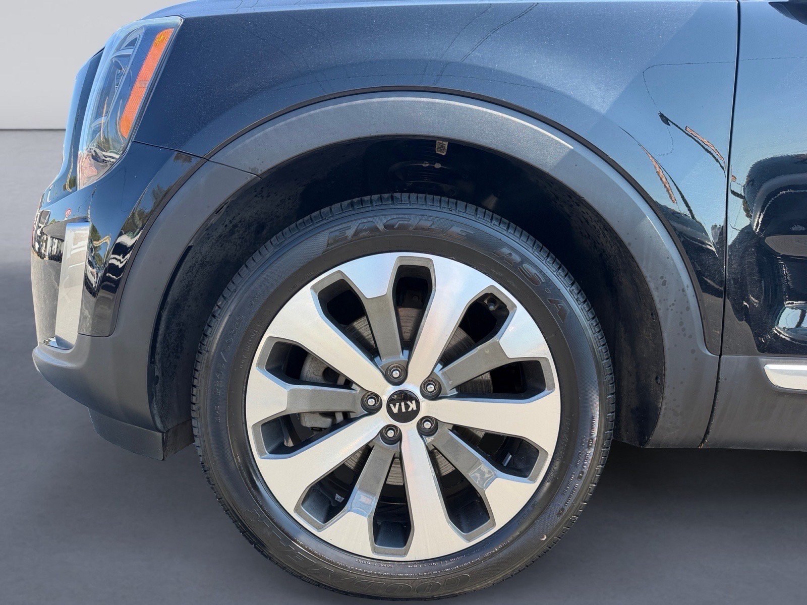 Used 2021 Kia Telluride S FWD image 9