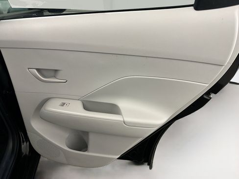 Used 2025 Hyundai Kona SEL image 30