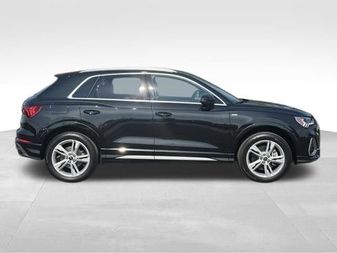 Certified 2023 Audi Q3 2.0T Premium Plus w/ Premium Plus Package AWD/4WD image 9