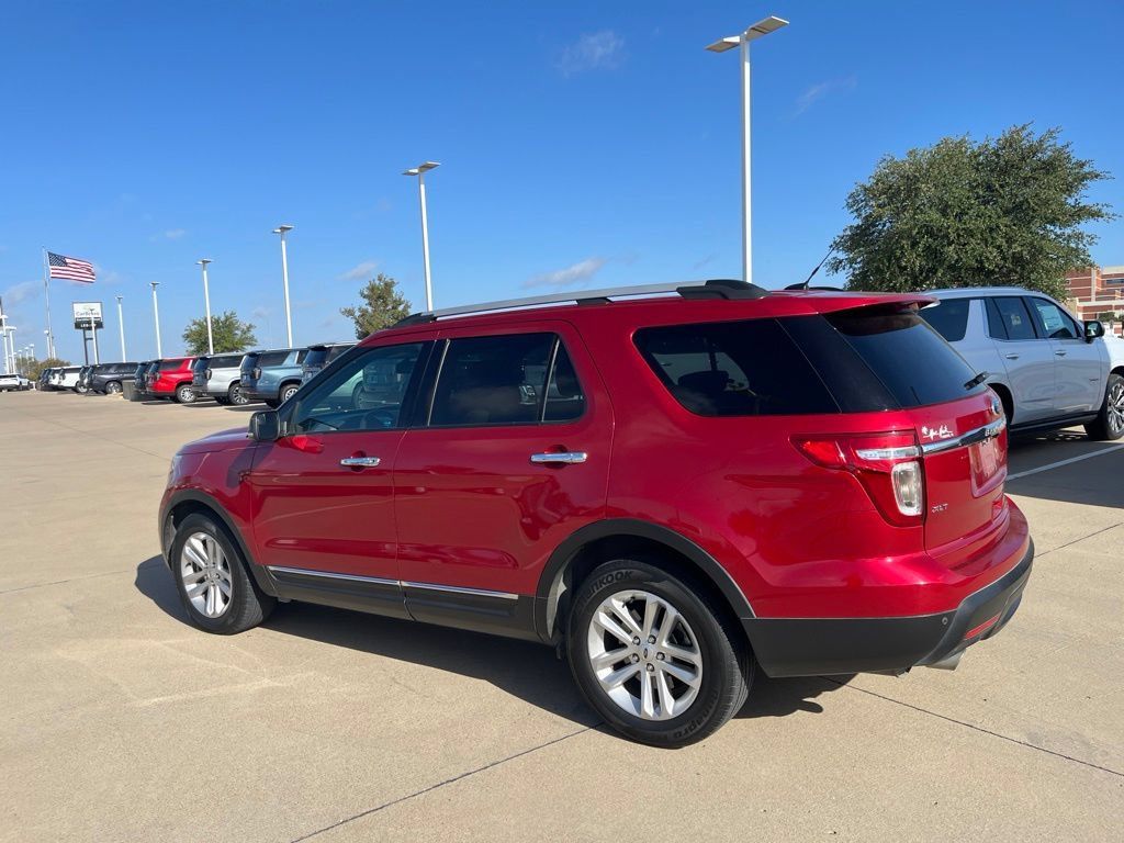 Used 2012 Ford Explorer XLT FWD image 4