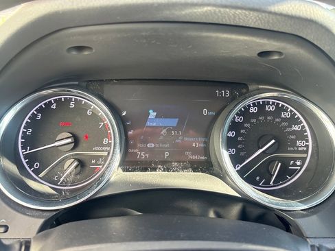 Used 2020 Toyota Camry LE image 21