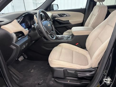 Used 2023 Chevrolet Traverse LS FWD image 38