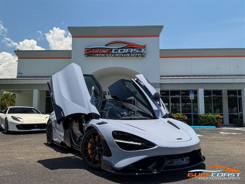 Used 2021 McLaren 765LT RWD image 1