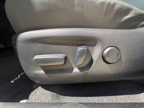 Used 2014 Toyota RAV4 Limited w/ Technology Package FWD image 26