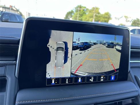 Used 2023 GMC Yukon XL AT4 w/ AT4 Premium Plus Package image 28