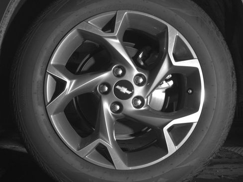 Used 2025 Chevrolet Trax LT FWD image 14