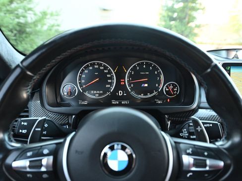Used 2015 BMW X6 M image 26