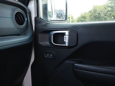 Used 2024 Jeep Wrangler Unlimited Rubicon 4xe AWD/4WD image 25