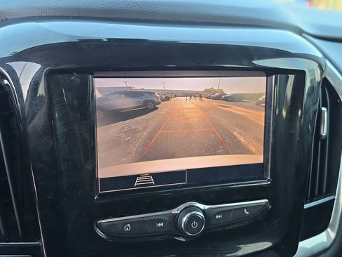 Certified 2021 Chevrolet Traverse LS FWD image 24