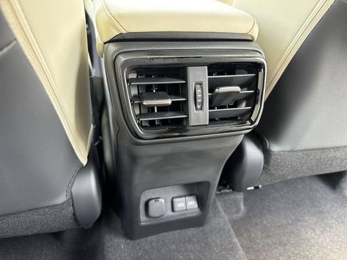 Used 2024 Lexus NX 250 FWD image 37