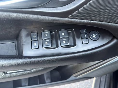 Used 2015 Cadillac Escalade Luxury image 20