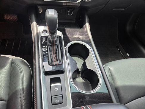 Used 2024 Nissan Altima 2.0 SR FWD image 18