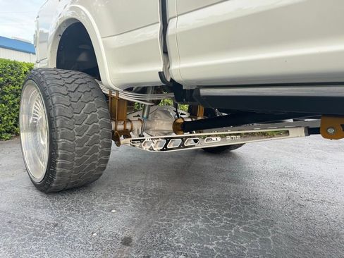 Used 2021 Ford F250 Platinum w/ Tremor Off-Road Package image 27