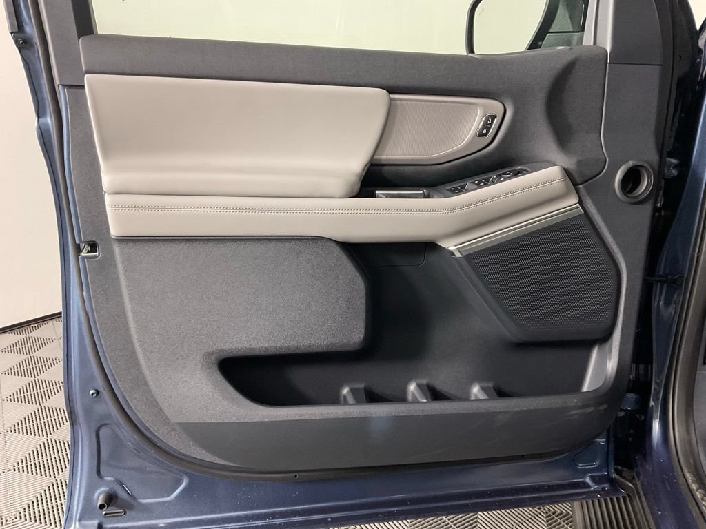 New 2027 Ford Expedition Max Active RWD image 12