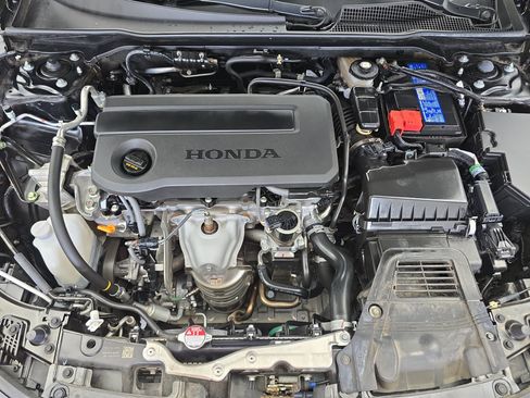 Used 2025 Honda Civic Sport image 29