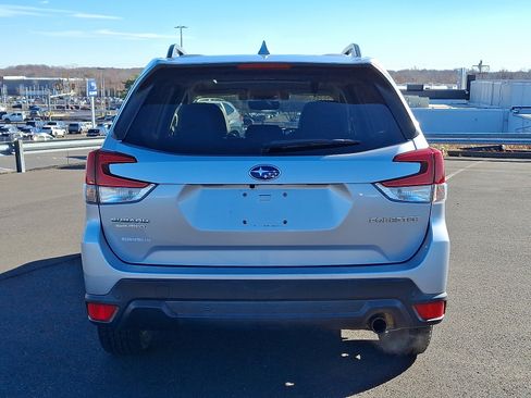 Used 2019 Subaru Forester Limited image 5