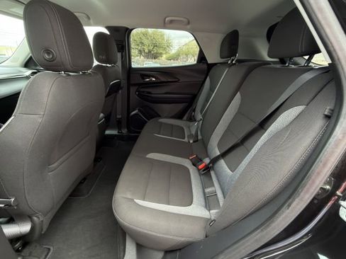 Used 2025 Chevrolet TrailBlazer LT image 24