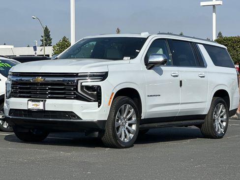 New 2026 Chevrolet Suburban Premier w/ Sun And Tow Package image 8