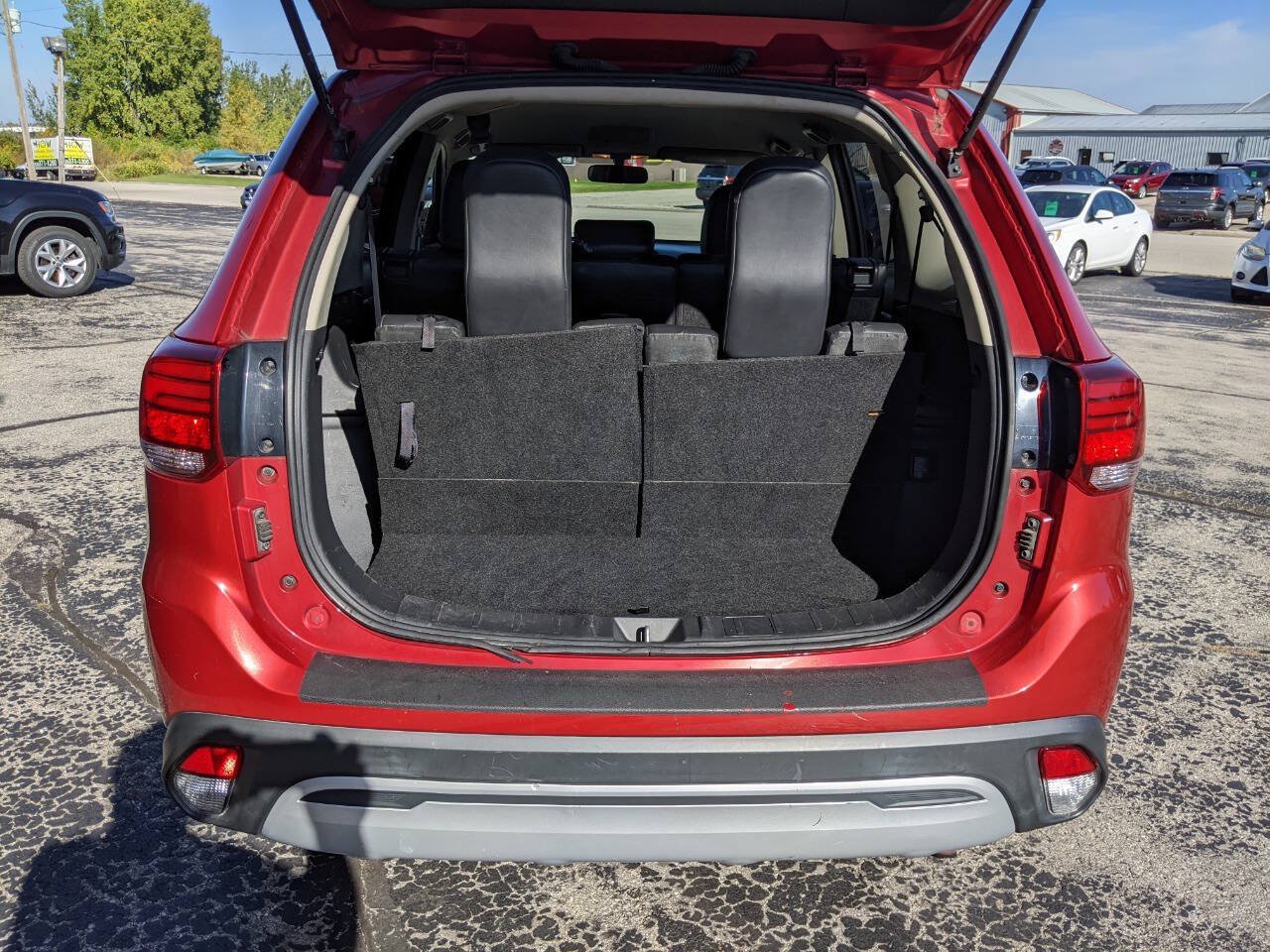 Used 2019 Mitsubishi Outlander SEL AWD/4WD image 22