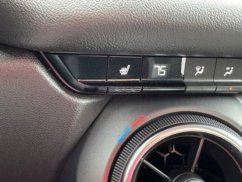 Used 2022 Chevrolet Blazer LT FWD image 20