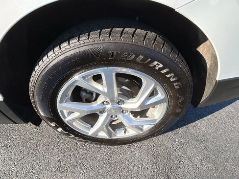 Used 2019 Chevrolet Equinox Premier image 56