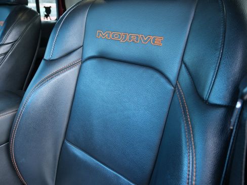 Used 2021 Jeep Gladiator Mojave image 7