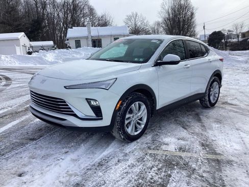 Used 2024 Buick Envista Preferred w/ Convenience I Package image 4