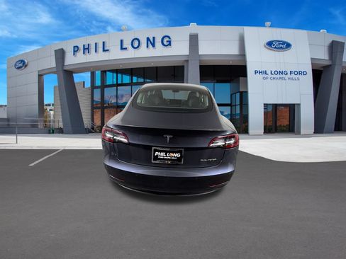 Used 2022 Tesla Model 3 Long Range AWD/4WD image 4