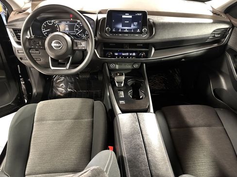 Used 2023 Nissan Rogue SV image 15