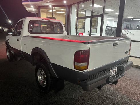 Used 1994 Ford Ranger XLT image 2